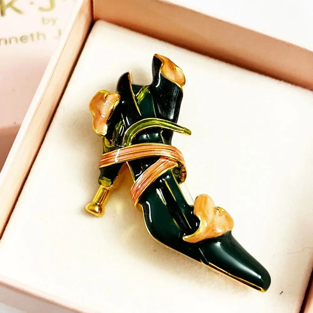 KJL Kenneth Jay Lane Enamel Calla Lily Shoe Brooch NEW
